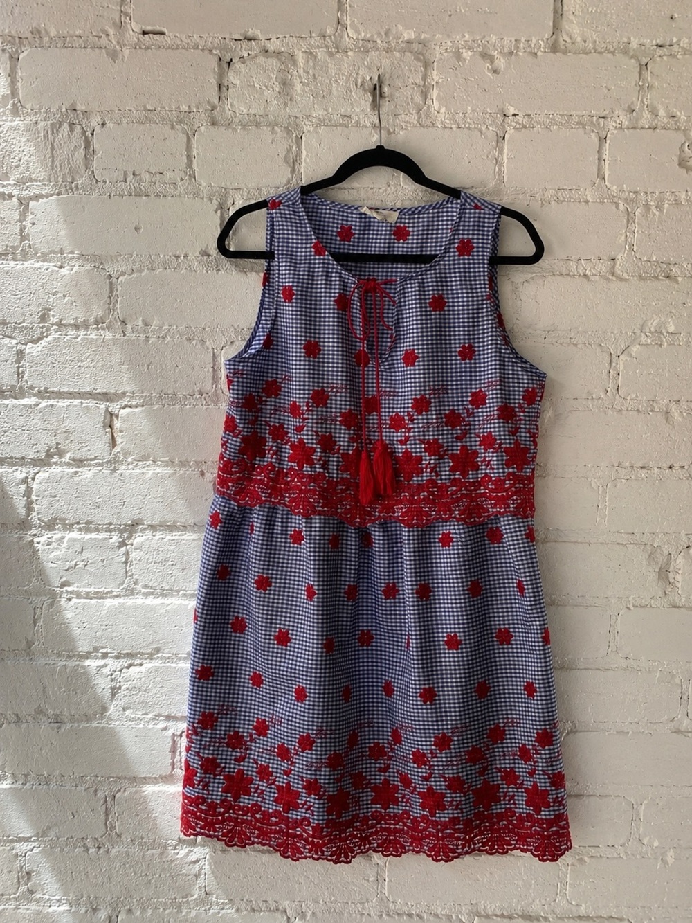 Entro Cotton Gingham Fit & Flare Dress Red Floral Lace Embroidered 
Sz. L
